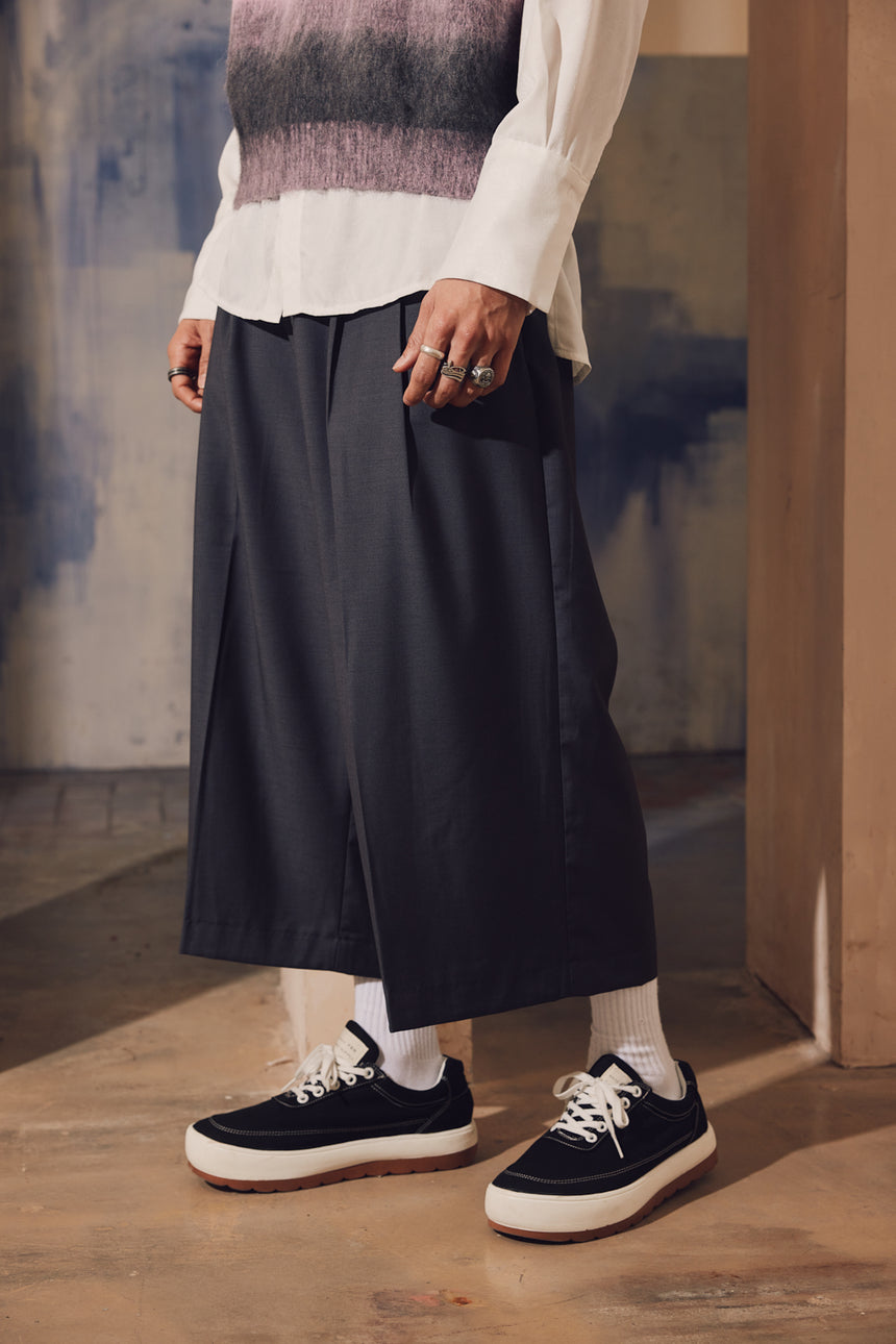 Pleated Wide Leg Crop Trousers