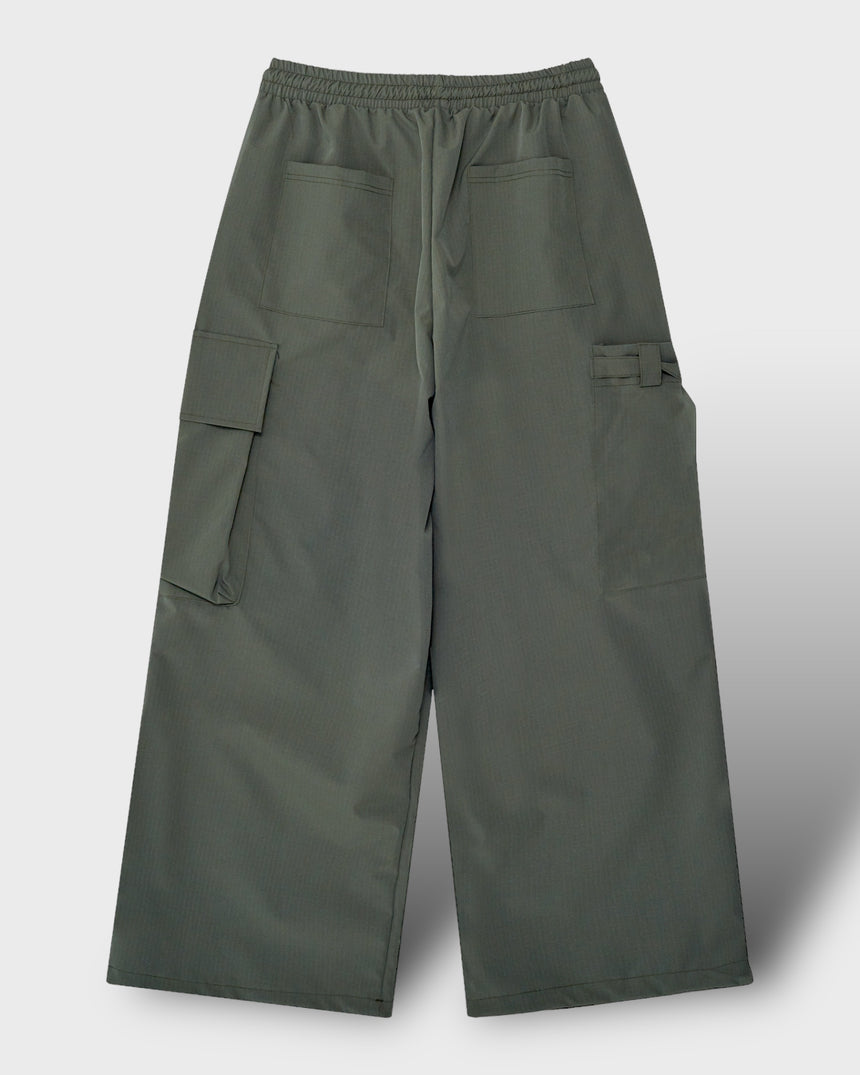 Unbalanced Pocket Wide Cargo Pants
