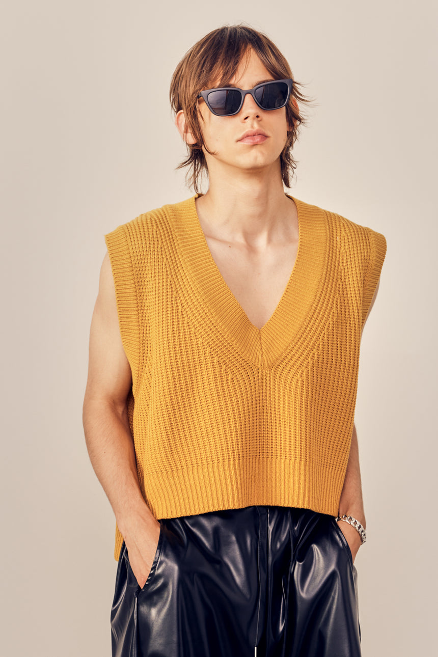 V-neck High Low Cropped Knit Vest