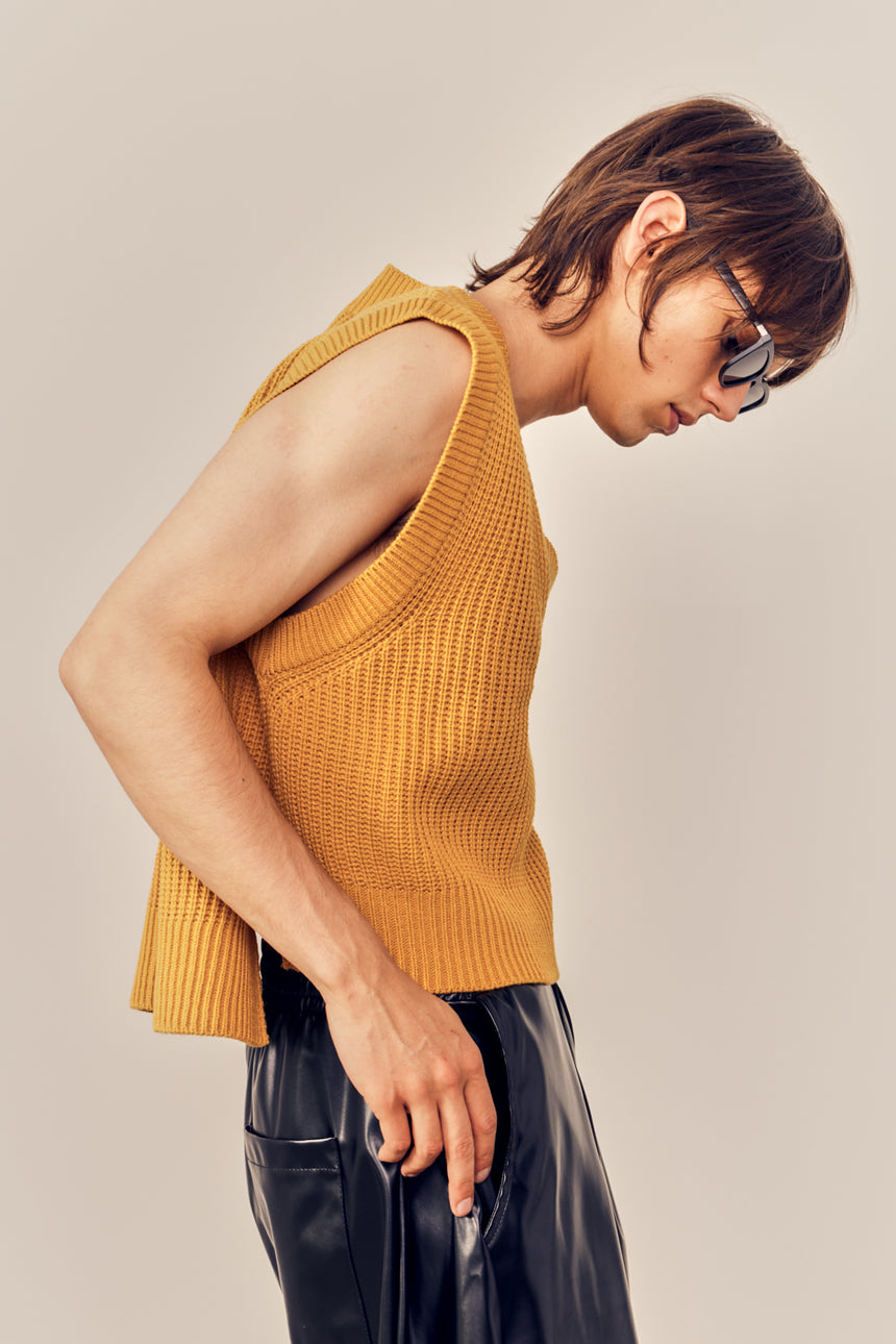 V-neck High Low Cropped Knit Vest