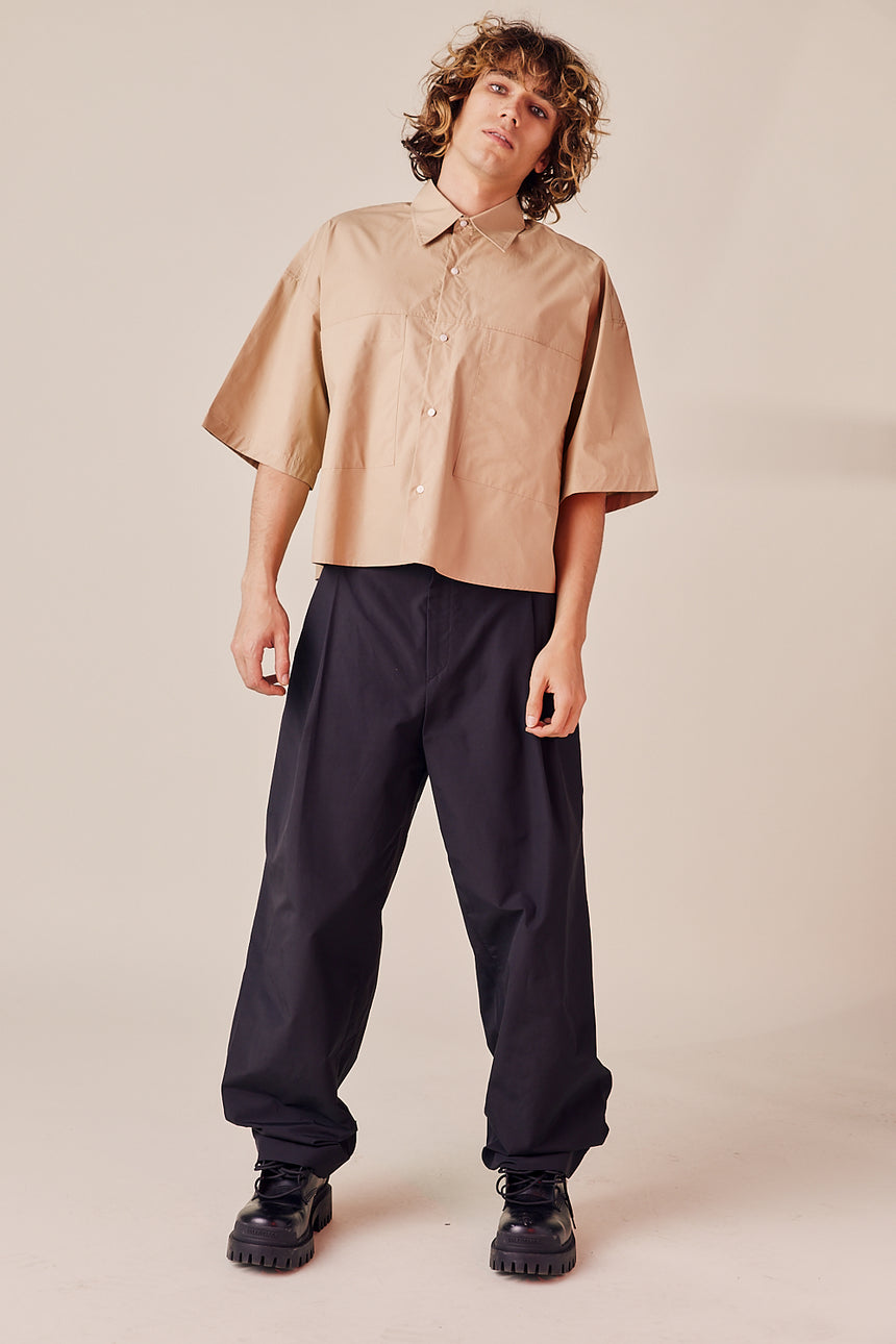 Slim Pocket Collared Crop Shirt