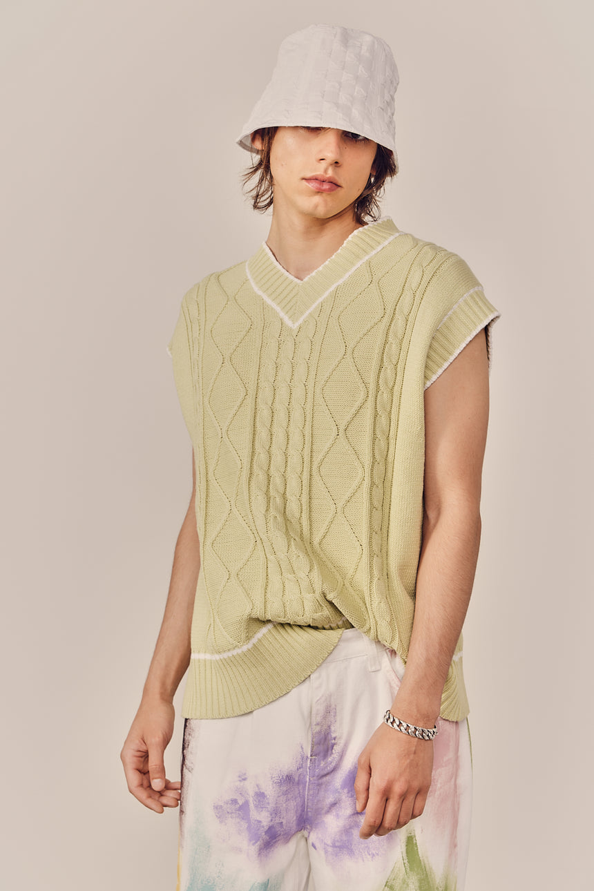 Simple Crop Cable Knit Vest