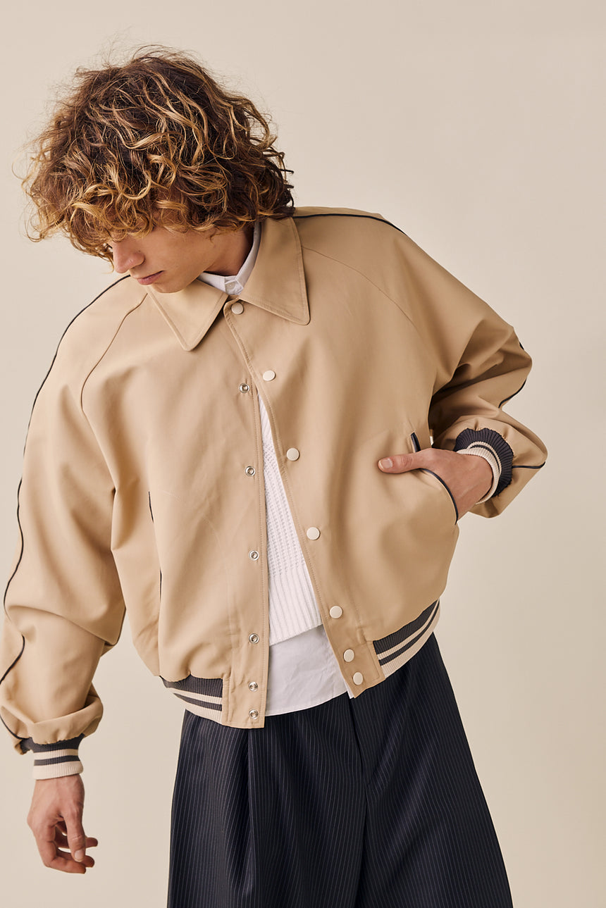 Piping Contrast Collared Varsity Jacket