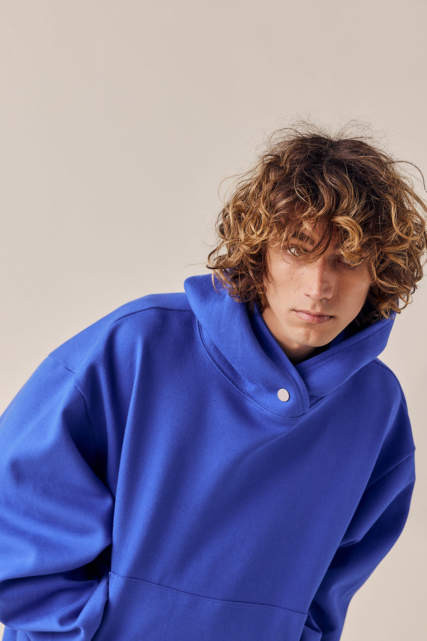 Button Detailed Crop Hoodie