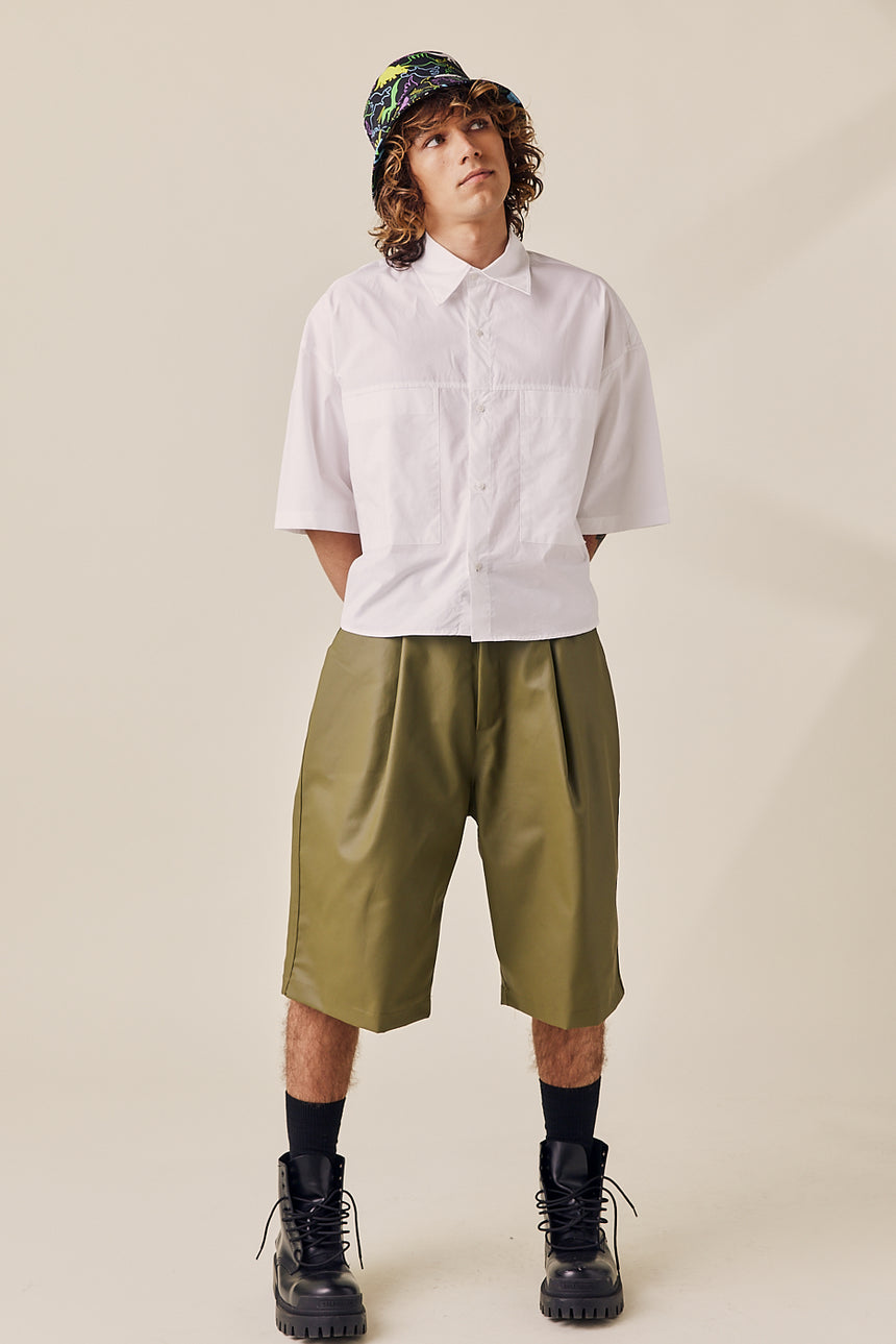 Slim Pocket Collared Crop Shirt