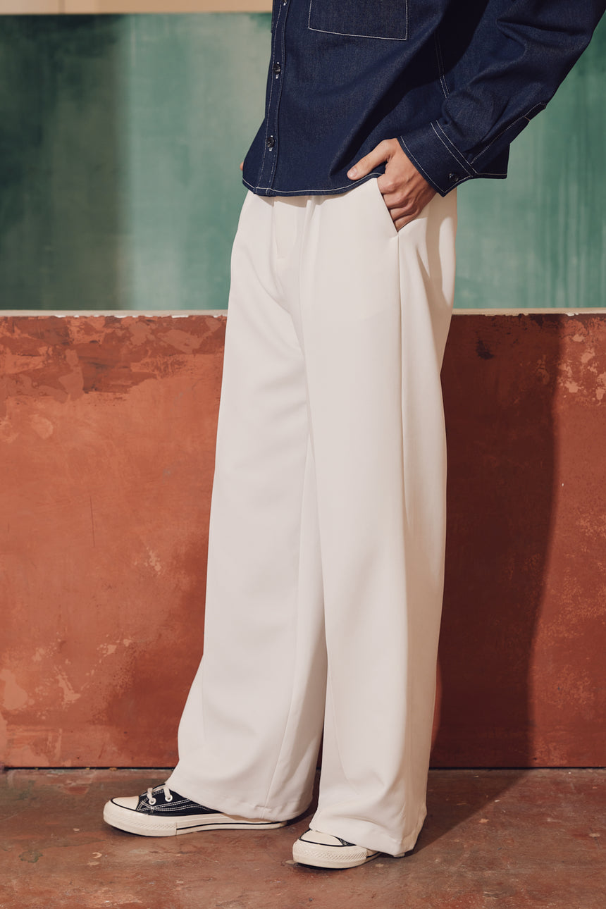 Wide Legs With Strings Relaxed Trouser